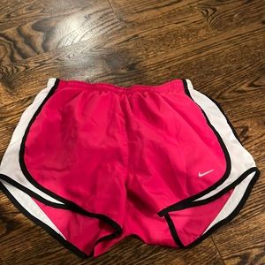 Nike drifit workout shorts